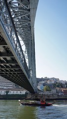 Obraz premium dom luis bridge over the douro river in porto