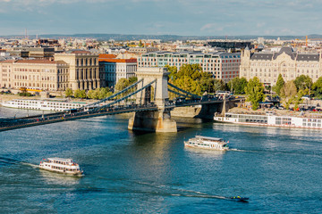 Obraz premium Budapest bridge skyline panorama