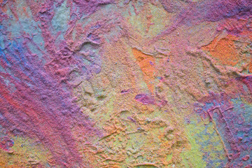 Varicoloured mineral deposit of paint of powder-like enamel