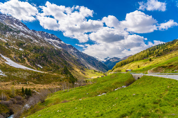 Fototapeta na wymiar Beautiful Alps mountains with clody sky, Fluelapass, Davos, Gra