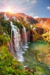 Zelfklevend Fotobehang Plitvice watervallen in de herfst © panaramka