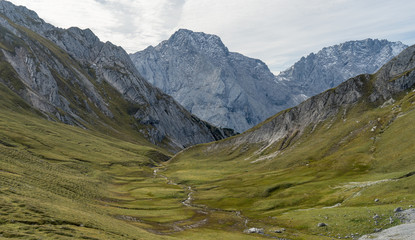 Fototapeta na wymiar Mountain valley near Zugspitze, Bavaria, Germany.