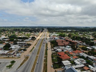 Fototapeta premium Ciudad de la Costa (Av Giannattasio) Vista hacia el Norte