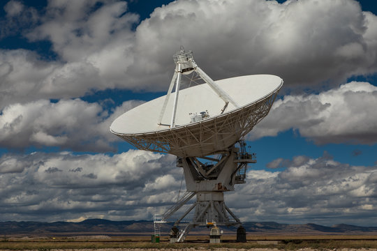 Very Large Array telescope in New Mexico on cloudy day