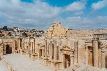 Obraz premium South Theater, Ancient Roman city of Gerasa of Antiquity , modern Jerash, Jordan