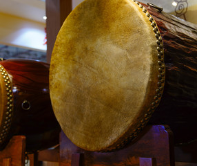 drum and drumsticks