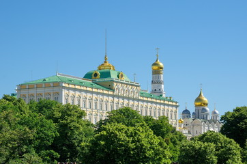 Fototapeta na wymiar Summer view of the Grand Kremlin Palace and churches of the Moscow Kremlin, Russia