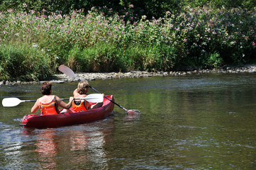 La Roche en Ardenne ourthe Wallonie Belgique kayak vacances loisirs