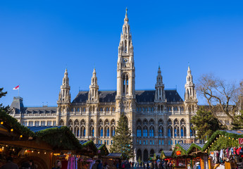 Fototapeta premium VIENNA, AUSTRIA - DECEMBER 29, 2016: Christmas Market near City Hall on December 29, 2016 in Vienna Austria