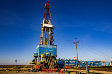 drilling rig BU 5000 in the work on the construction site
