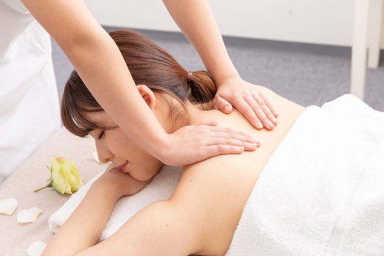 女子力　エステ　エステティシャン　サロン　イメージ
