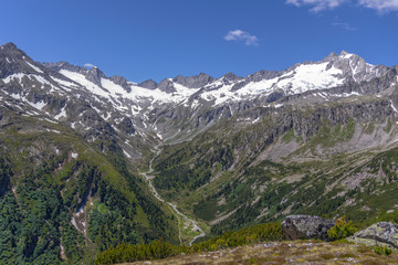 Fototapeta na wymiar Rainbachtal mit Richterhütte und Schwarzer Wand