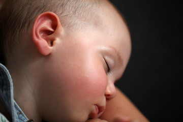 Kleines Baby schläft