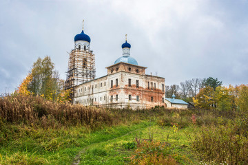Fototapeta na wymiar Restoration of the Isakovsky Monastery of the Nativity of the Mother of God in the village of Pustyn.