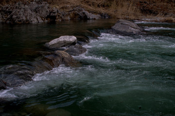 冬の川