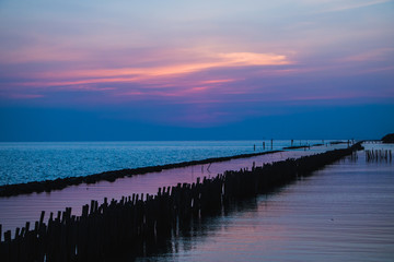Obraz premium pier at sunset