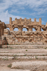 Fototapeta premium Selinunte, Italy - September 02, 2018: View of the Temple of Hera (Temple E)