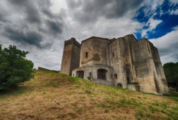 Abbaye de Montmajour - ehemalige Abtei im französischen Département Bouches-du-Rhône 
