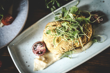 Arancini italienische Reiskugeln fritiert Food Porn Essen 