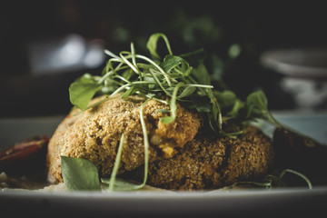 Arancini italienische Reiskugeln fritiert Food Porn Essen 