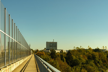 Blick von der Schnettkerbrücke auf das A 40_B 1 in Richtung Osten