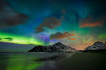 Obraz na płótnie Canvas Aurora borealis northern lights. Lofoten islands, Norway