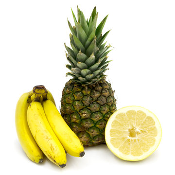 Obst - Bananen, Ananas und Grapefruit