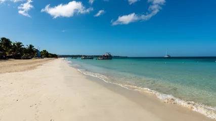 Photo sur Plexiglas Anti-reflet Plage de Seven Mile, Grand Cayman Sunny Tropical Day