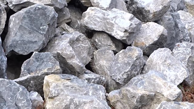 Wasserbausteine, Bruchsteine
