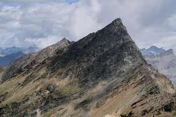 Gletscher und Berge rund um das Ötztal der Tiroler Alpen 