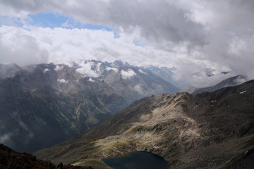 Gletscher uGletscher und Berge rund um das Ötztal der Tiroler Alpen nd Berge rund um das Ötztal der Tiroler Alpen 