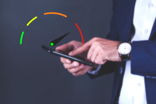 man hand speedometer in phone in screen