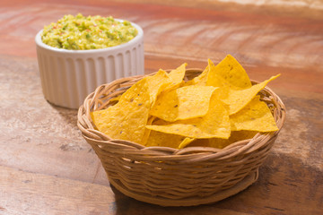 Guacamole with Tortillas