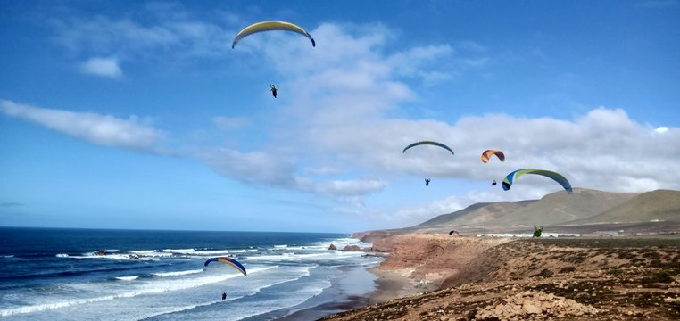 Parapente au bord de la plage