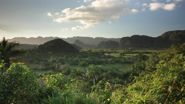 Stunning summer timelapse of the Valle de Vinales, Cuba