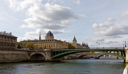 Obraz premium Court House, Conciergerie and differents bridges of Paris viewed from river Seine, Paris, France, October 28, 2017