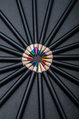 ２０色の色鉛筆