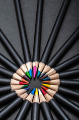 ２０色の色鉛筆