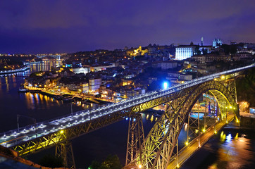 Fototapeta na wymiar Luis I Bridge in Porto, Portugal