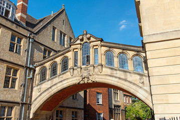 Fototapeta na wymiar The famous Bridge of Sighs in Oxford, England
