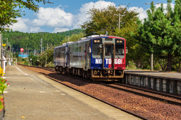 のと鉄道は、国鉄改革にともない能登線を引き受けるために石川県などが出資し、第三セクターとして設立された鉄道事業者です。