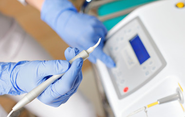 Dental diode laser in a dental clinic