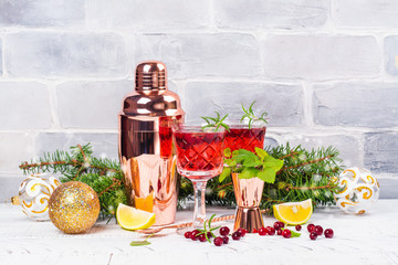 Cranberry cocktail with rosemary