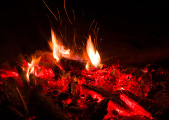 Night burning-down fire