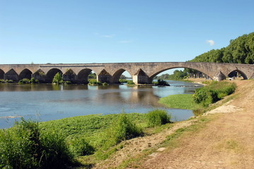 Pont de Beaugency, Beaugency, ville du Val de Loire, département du Loiret, France