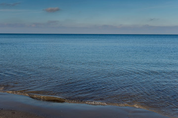 Fototapeta na wymiar wave nature scene baltic sea strand mit welle an der ostsee bei boltenhagen in germany