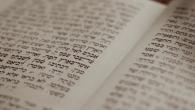 Hebrew text. Mishna, Pirkey Avot