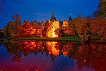 Obraz premium Schloss Bückeburg in der Abenddämmerung