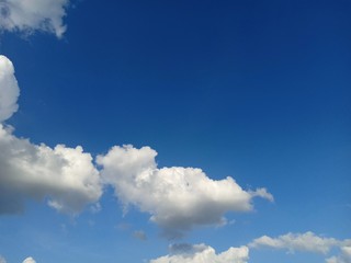 Naklejka na ściany i meble Sky with clouds background