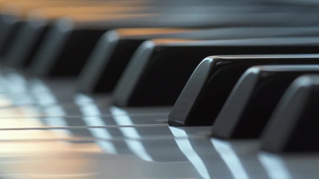 Slow tracking over piano keys